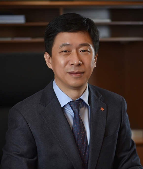 롯데면세점을 이끌던 이갑 대표가 15일 정기 임원인사에서 롯데지주 커뮤니케이션 실장에 임명됐다.(사진=롯데면세점) *재판매 및 DB 금지