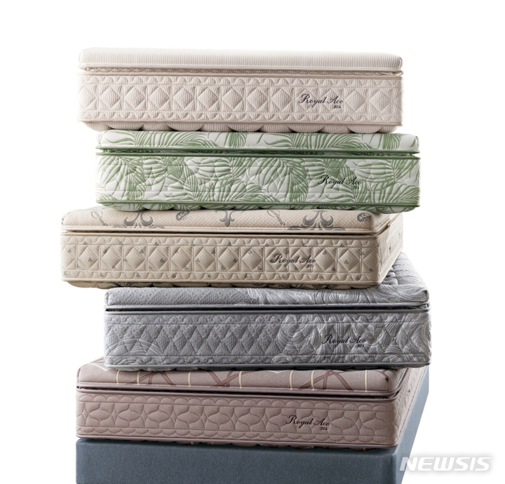 [서울=뉴시스] 에이스침대 '로얄 에이스'. (사진=에이스침대 제공) 2022.12.16. photo@newsis.com