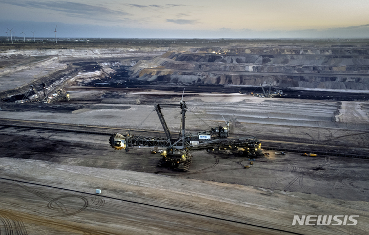 中 호주산 수입 재개…국제유가 하락에도 석탄 가격↑