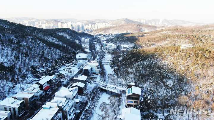안양예술공원 입구 전경.(사진 안양시 제공).