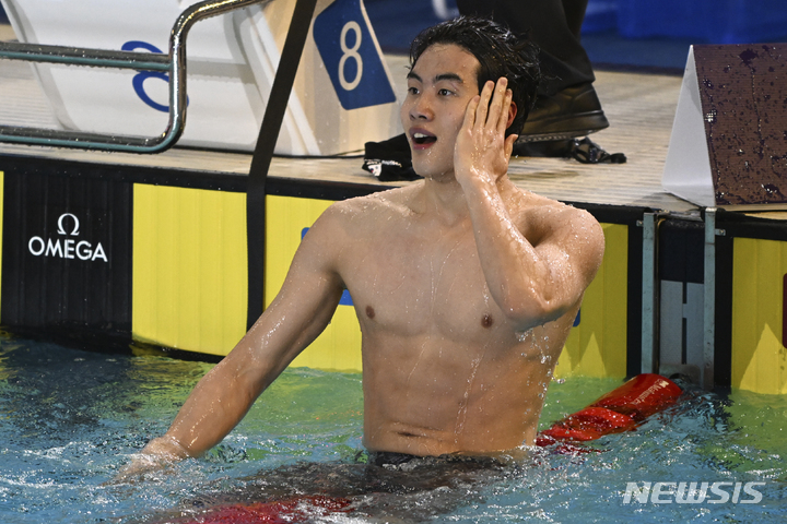 [멜버른=AP/뉴시스] 올해 7월 후쿠오카 세계선수권대회와 9월 항저우 아시안게임에 나서는 황선우. 사진은 지난해 12월 쇼트코스(25m) 세계선수권 자유형 200m 결승에서 우승한 황선우. 2022.12.18.