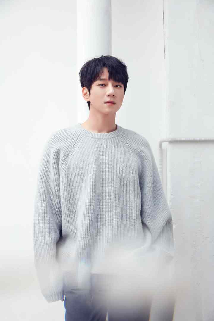  [서울=뉴시스] 황치열 2022.12.20 (사진=텐투엔터테인먼트) photo@newsis.com 	 *재판매 및 DB 금지