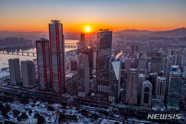 증권가 1분기 IRP 성적표...수익률 '하나', 자금유입 '미래에셋' - 뉴스 썸네일 이미지