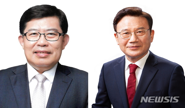 [대전=뉴시스] 국민의힘 조직강화특별위원회가 29일 국회의원선거구 조직위원장으로 임명한 윤창현(왼쪽·대전동구), 정상철(유성구을) 위원장. (사진= 국민의힘 대전시당 제공) 2022.12.29. photo@newsis.com