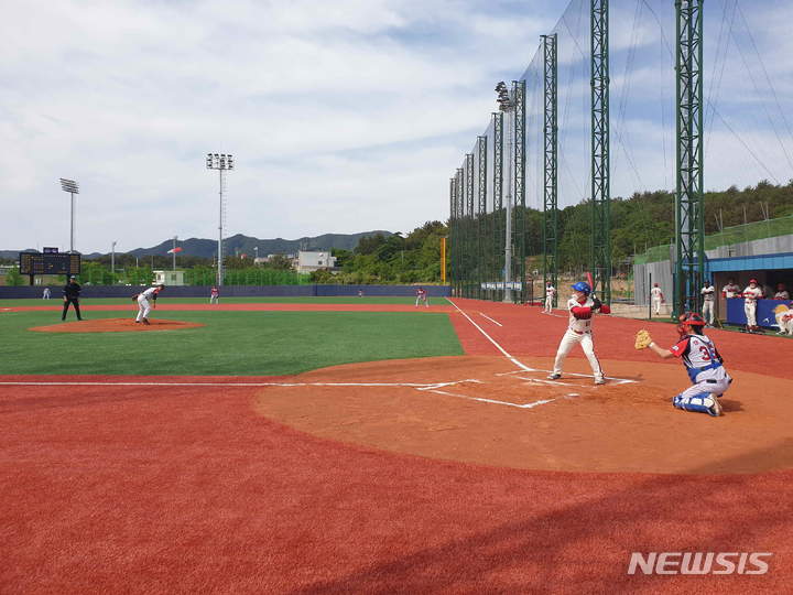 [고성(경남)=뉴시스] 신정철 기자= 경남 고성군이 오는 1월 2일부터 2월 20일까지 50일간 진행될 2023시즌 동계 전지 훈련에 앞서 준비를 마무리하고 손님맞이에 나섰다.사진은 고성야구장 전경.(사진=뉴시스DB).2022.12.31. sin@newsis.com