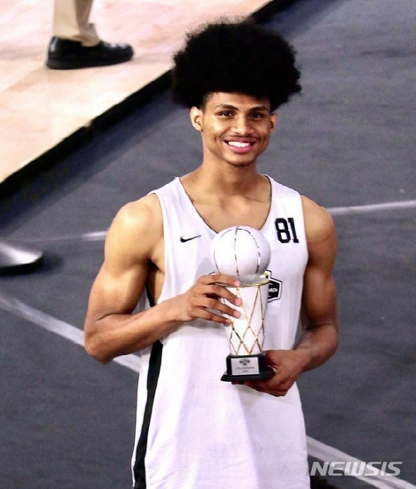 [서울=뉴시스] 문태종의 아들 재린 스티븐슨. (사진 = 재린 스티븐슨 SNS 캡처)