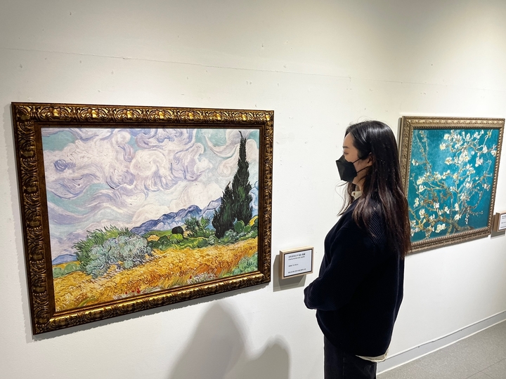 반 고흐, 영혼의 편지 레플리카 작품 전시. *재판매 및 DB 금지