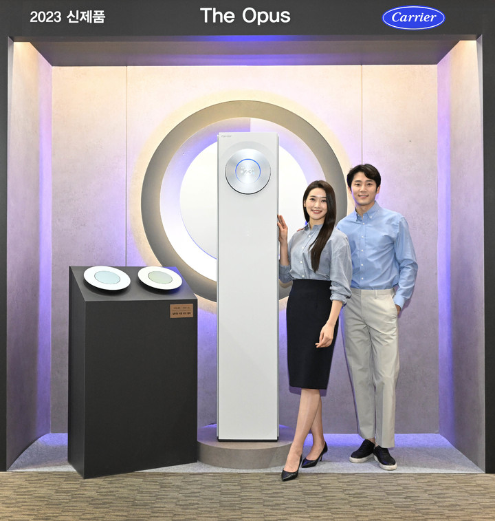 [서울=뉴시스]캐리어에어컨이 AI 기술 기반 디자인이 강화된 프리미엄 에어컨 '디 오퍼스(The Opus)'를 17일 출시한다. (사진 = 업체 제공) 2023.1.17. photo@newsis.com *재판매 및 DB 금지