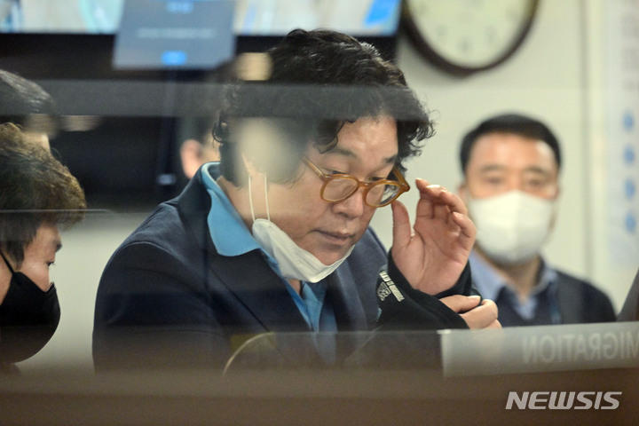 [인천공항=뉴시스] 공항사진기자단 =  김성태 쌍방울 전 회장. 2023.01.17. photo@newsis.com