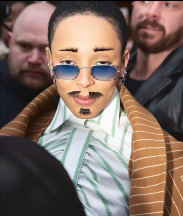 [서울=AP/뉴시스] 도자캣이 2023 빅토르 & 롤프 오뜨 꾸뛰르 패션쇼에 참석했다. *재판매 및 DB 금지