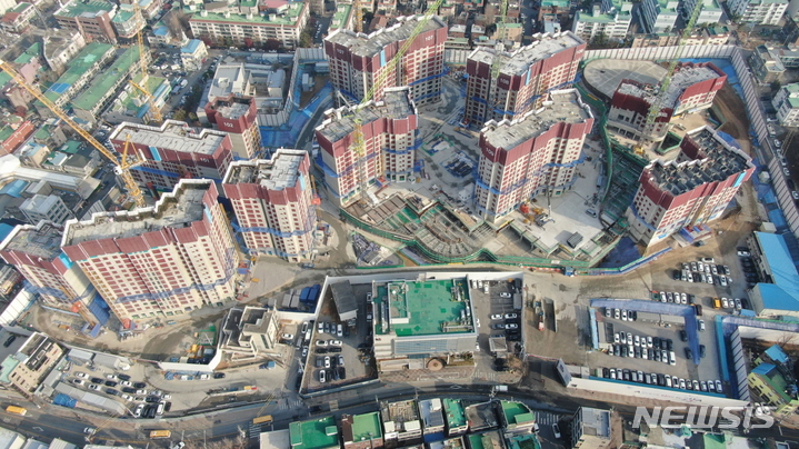 원당 4구역 아파트 공사 현장. (사진=고양시 제공)