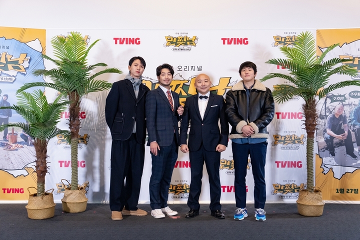 왼쪽부터 주우재, 이말년, 주호민, 기안84