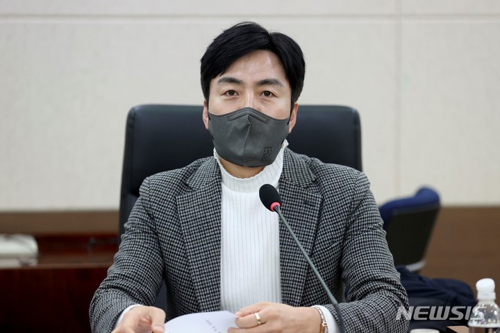 [인천=뉴시스] 인천시의회 문화복지위원회 소속 이강구 의원. (사진=시의회 제공)