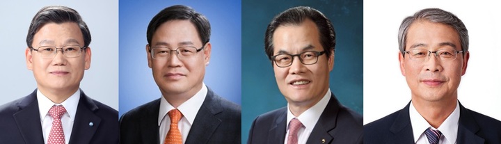 왼쪽부터 이원덕 우리은행장, 신현석 우리아메리카 법인장, 이동연 전 우리FIS 사장, 임종룡 전 금융위원장 *재판매 및 DB 금지