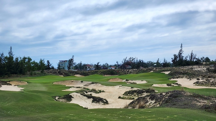 [호이안=뉴시스]짧지만 어려운 그린의 14번홀(파3) *재판매 및 DB 금지