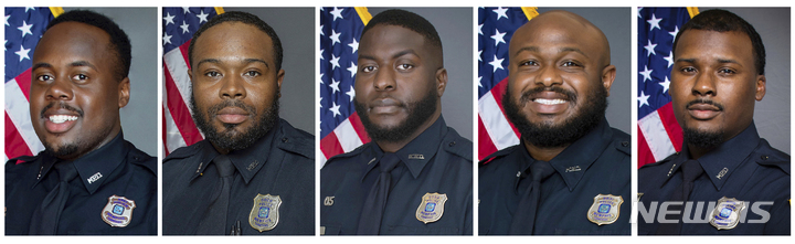 [멤피스(미 테네시주)=AP/뉴시스]멤피스 경찰 당국이 26일(현지시간) 공개한 기소된 전직 경찰관 5명의 사진. 왼쪽부터 타다리우스 빈, 데메트리우스 헤일리, 에밋 마틴 3세, 데스몬드 밀스 주니어, 저스틴 스미스. 2023.01.27