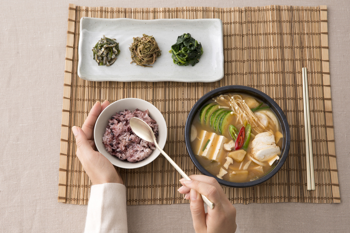 [서울=뉴시스] 암으로부터 나를 지키기 위해서는 좋은 식습관을 실천하는 것이 중요하다.&nbsp; (사진=유토이미지 제공) photo@newsis.com *재판매 및 DB 금지