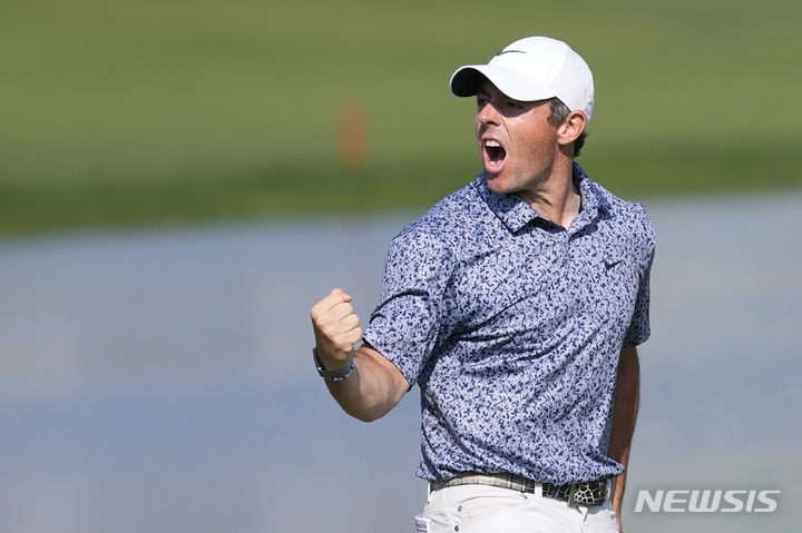 [두바이=AP/뉴시스]세계 1위 매킬로이. 2023.01.30.