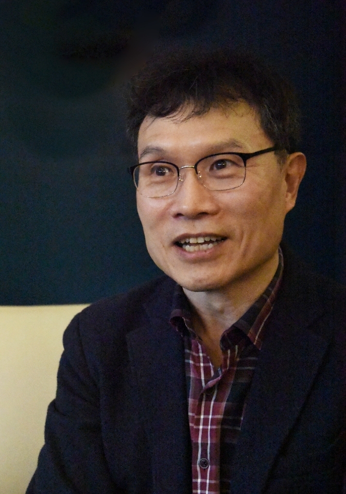 [서울=뉴시스]홍창수 작가. (사진=한국극작가협회 제공) 2023.01.31. photo@newsis.com *재판매 및 DB 금지