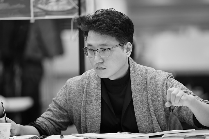 [서울=뉴시스]한민규 작가. (사진=한국극작가협회 제공) 2023.01.31. photo@newsis.com&nbsp; *재판매 및 DB 금지