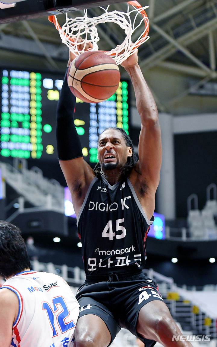 [서울=뉴시스]프로농구 KT 존스. (사진=KBL 제공)