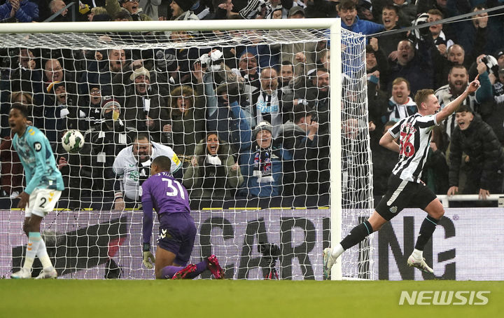 [뉴캐슬=AP/뉴캐슬]뉴캐슬, 잉글랜드 리그컵 결승행. 2023.01.31.