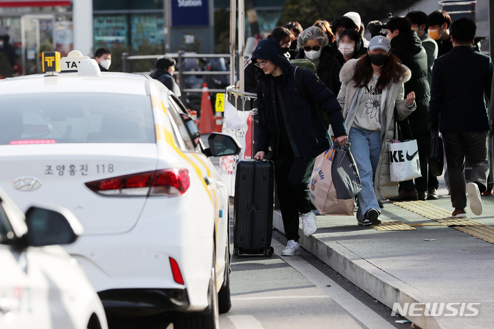 공정위, 카카오택시 '콜 몰아주기' 조사 3년 만에 결론