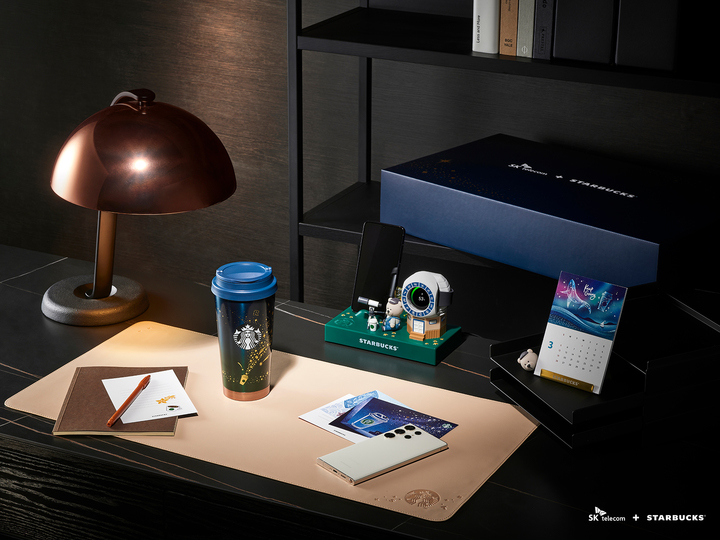 [서울=뉴시스] SK텔레콤이 스타벅스, BMW코리아와 삼성 갤럭시S23, S23울트라의 특별한 한정판을 출시했다고 2일 밝혔다. 이 에디션은 오는 7일부터 예약 판매를 진행한다. (사진=SK텔레콤 제공) *재판매 및 DB 금지