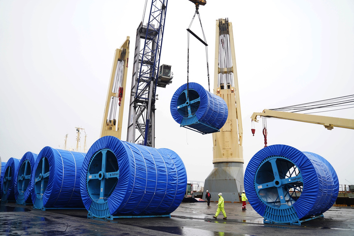 [서울=뉴시스] 대한전선이 생산한 초고압케이블이 유럽(네덜란드)으로 수출되고 있다. (사진=대한전선) 2023.02.02. photo@newsis.com&nbsp; *재판매 및 DB 금지