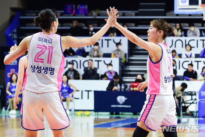 [서울=뉴시스]여자농구 삼성생명 이해란. (사진=WKBL 제공)