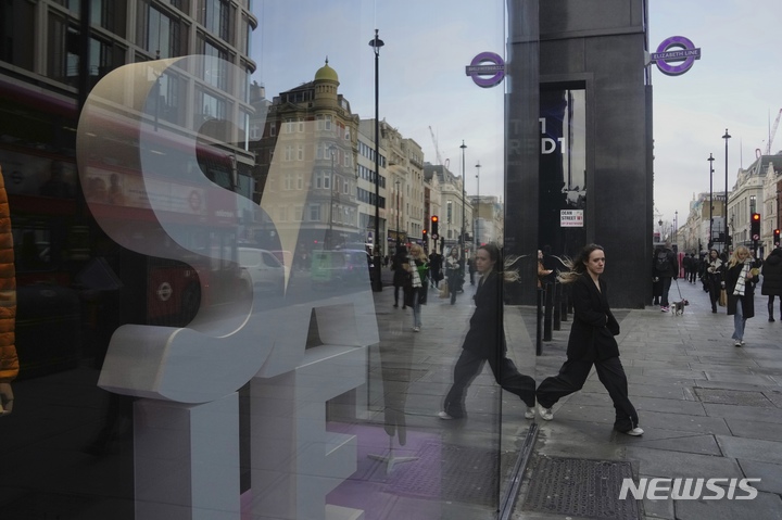 [AP/뉴시스] 2일 런던 중심가 모습