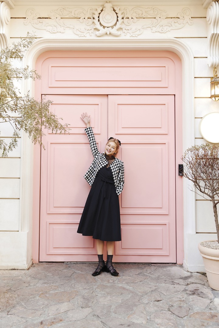 씨X송해나 화보 이미지(사진=신원 제공) *재판매 및 DB 금지