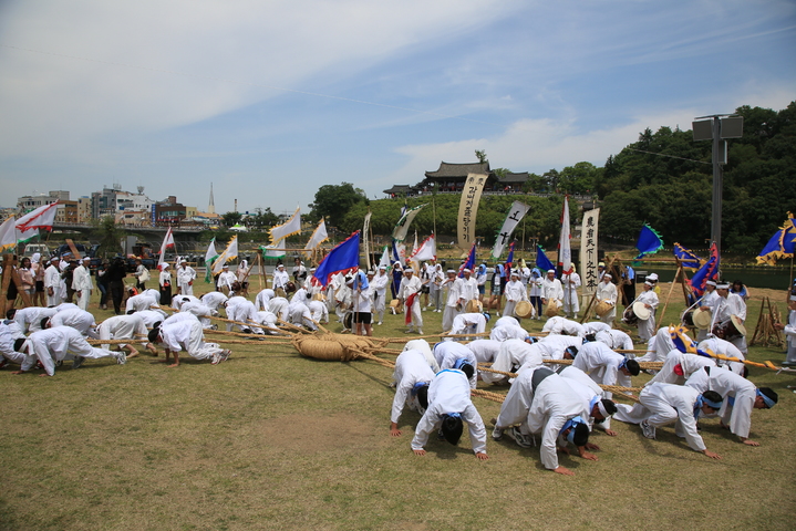 경상남도의 무형문화재 제7호 감매게줄당기기. *재판매 및 DB 금지
