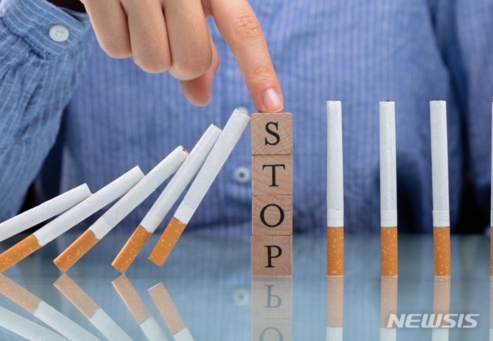 [서울=뉴시스]암은 한국인의 저승사자이지만 생활습관을 개선해 예방하고 발병했다 하더라도 조기 발견해 치료하면 충분히 생존율을 높일 수 있다. 흡연과 음주는 암의 발병률을 높이는 위험인자다. (사진= 서울대병원 제공) 2023.02.03. photo@newsis.com