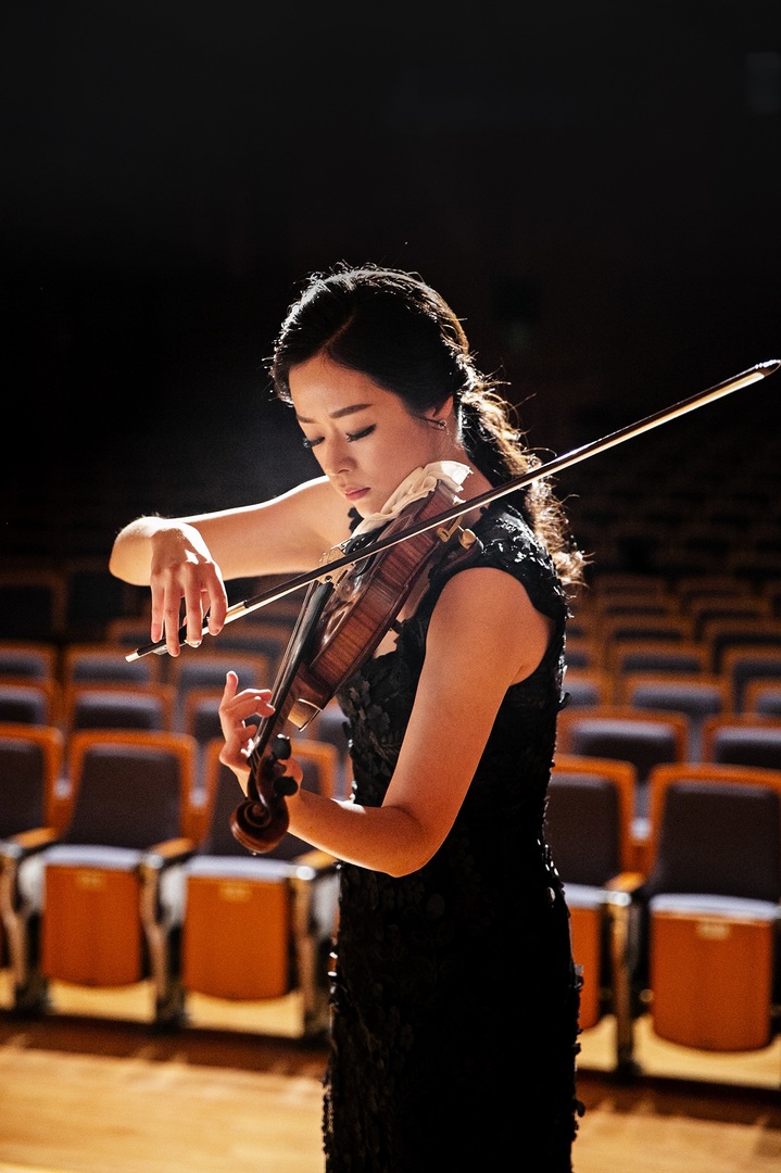 [서울=뉴시스]바이올리니스트 김다미. (사진=금호문화재단 제공) 2023.02.05. photo@newsis.com *재판매 및 DB 금지