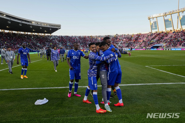 [라바트(모로코)=AP/뉴시스]알힐랄 선수들 