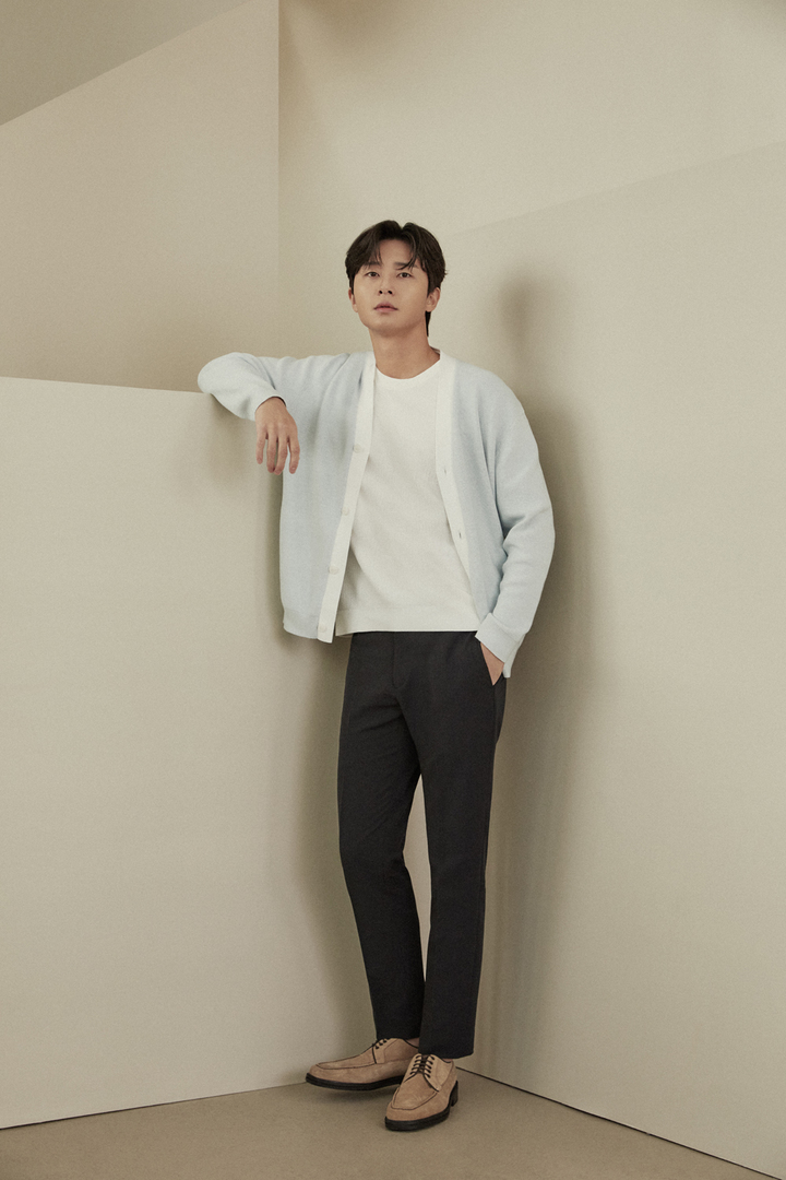 [서울=뉴시스] 박서준 2023.02.09 (사진=지오지아) photo@newsis.com *재판매 및 DB 금지&nbsp; *재판매 및 DB 금지