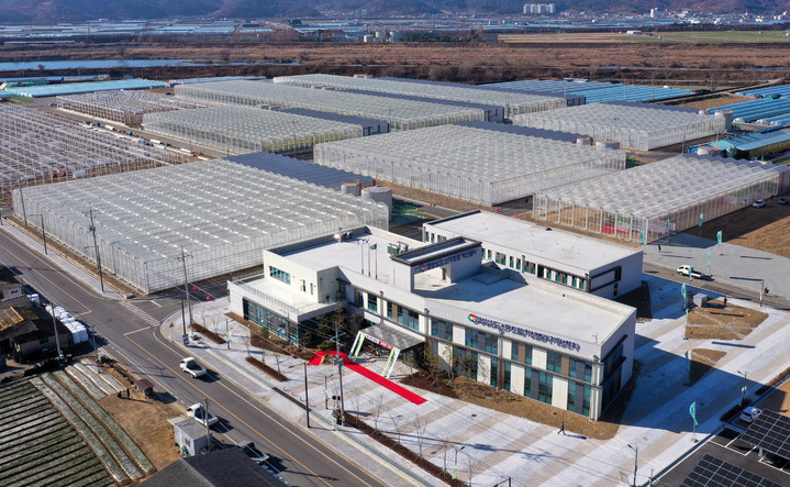 지난해 12월14일 준공한 밀양시 경남 스마트팜혁신밸리&nbsp; *재판매 및 DB 금지