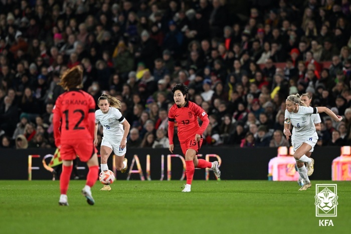 [서울=뉴시스]드리블하는 이금민. 2023.02.17. (사진=대한축구협회 제공) *재판매 및 DB 금지