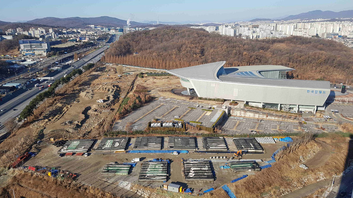 [서울=뉴시스] HD현대 글로벌R&D센터가 들어서기 전의 경기 성남 분당구 정자동 4번지 일대 전경. (사진=성남시 제공) 2023.02.20 photo@newsis.com *재판매 및 DB 금지