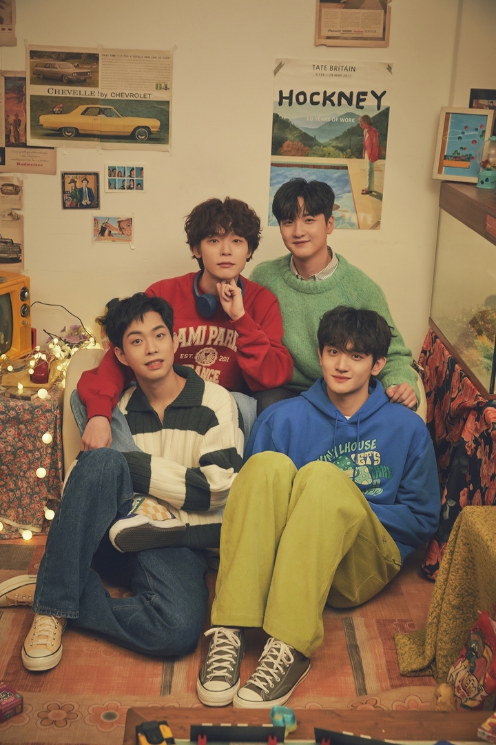 [서울=뉴시스] 밴드 루시 미니 3집 '인서트 코인' 2023.02.23 (사진= 미스틱스토리 제공 ) photo@newsis.com *재판매 및 DB 금지