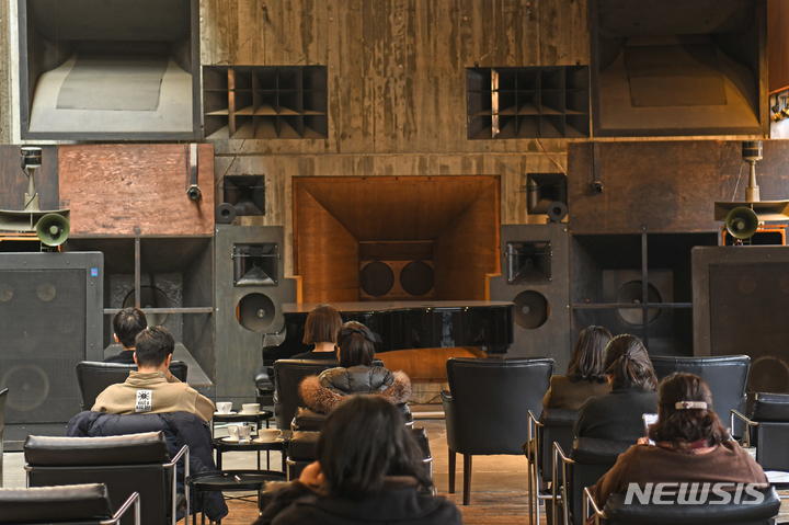 [서울=뉴시스] (파주)공연장처럼 꾸민 카메라타 실내_정철훈 촬영. (사진=한국관광공사 제공) 2023.02.27. photo@newsis.com *재판매 및 DB 금지