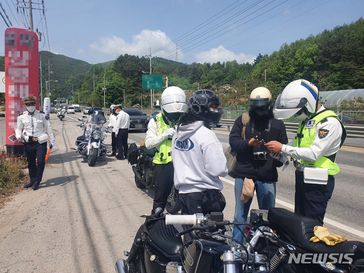 경기북부경찰청 이륜차 단속현장.(사진=경기북부경찰청 제공)