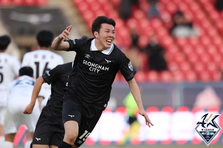 [성남=뉴시스]K리그2 성남 신재원 결승골. (사진=프로축구연맹 제공)