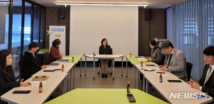 [전주=뉴시스]윤난슬 기자 = 전북 전주시와 전주권 6개 대학이 의사결정 시 환경과 사회책임을 최우선으로 고려하는 ESG(환경·사회·지배구조) 가치 실현에 앞장서기로 했다.(사진=전주시 제공)