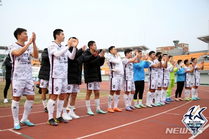 [서울=뉴시스]프로축구 김천 상무 (사진 = 프로축구연맹 제공)