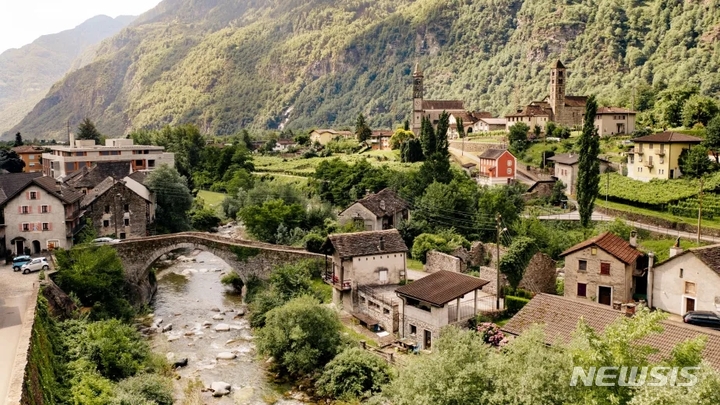 [서울=뉴시스] 조르니코(Giornico). (사진=스위스정부관광청 홈페이지) 2023.03.05. photo@newsis.com *재판매 및 DB 금지