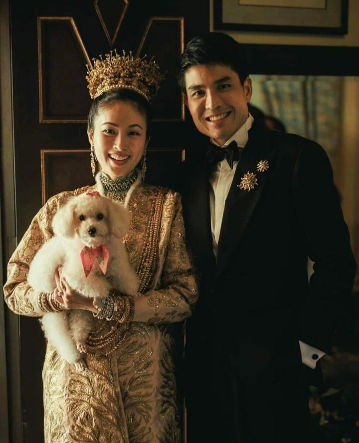 【서울=뉴시스】세계에서 가장 아름다운 트랜스젠더로 알려진 농포이가 명문가 출신 사업가 신랑 홍욕과 찍은 결혼사진을 지난 2일 소셜미디어에 올렸다(사진출처 : 농포이 인스타그램)2023.03.06 *재판매 및 DB 금지