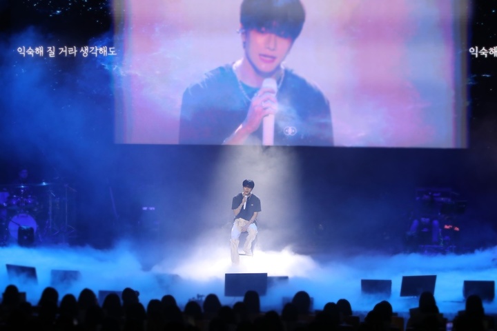 [서울=뉴시스] 그룹 빅톤(VICTON) 강승식 팬미팅 '그냥, 승식' 현장 사진. 23.03.06. (사진=아이에스티엔터테인먼트 제공) photo@newsis.com *재판매 및 DB 금지