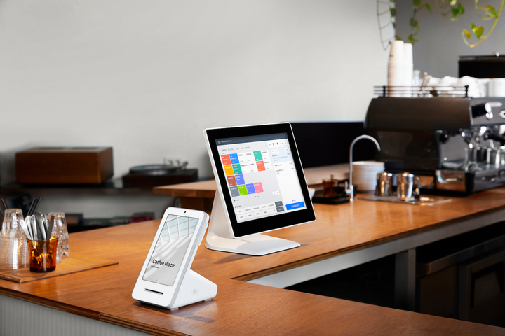 [서울=뉴시스]토스 프론트(앞)과 토스 포스 소프트웨어 화면 이미지(사진=토스플레이스 제공)2023.03.07 photo@newsis.com *재판매 및 DB 금지